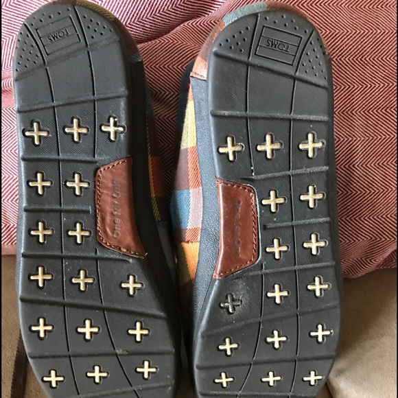 TOMS plaid boots - Picture 3 of 4